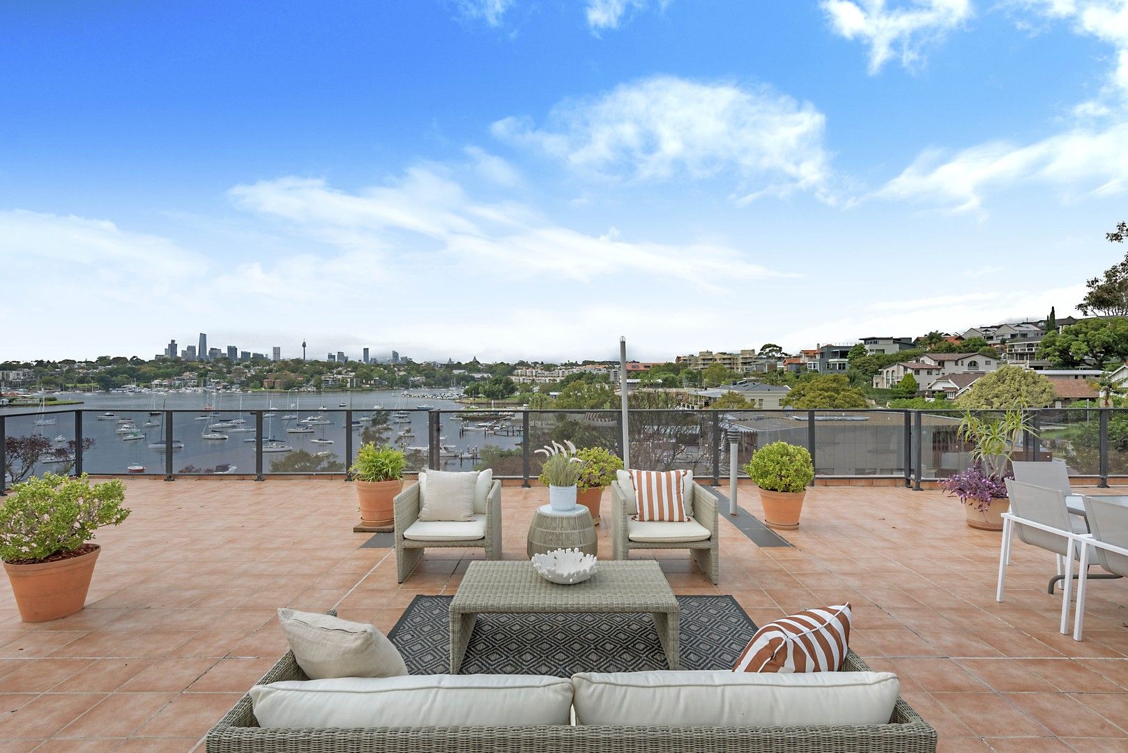 4 bedrooms Apartment / Unit / Flat in 11/38 St Georges Crescent DRUMMOYNE NSW, 2047