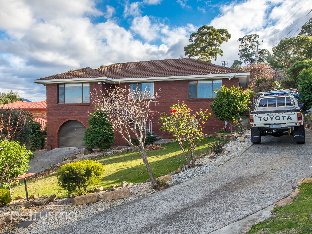 18 Sherwood Court, Lindisfarne TAS 7015, Image 0