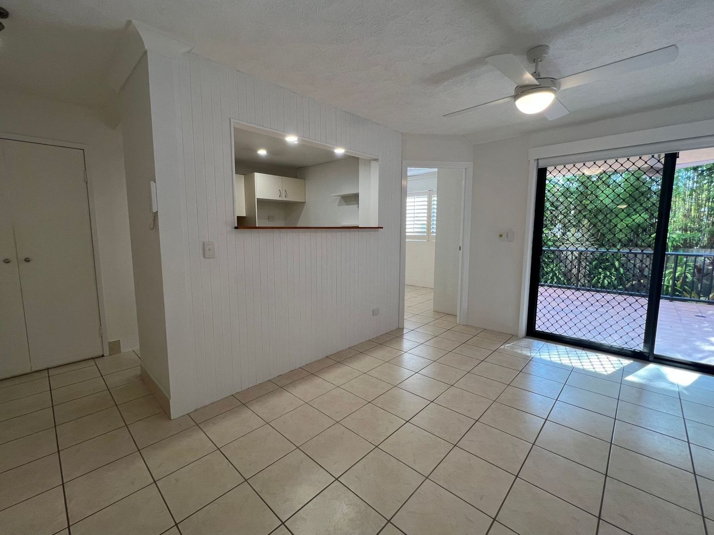 3/1315 Illawong Street, Chevron Island QLD 4217 Apartment For Rent