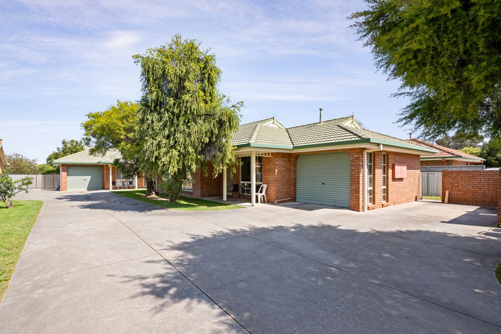 1/5 Rachel Court, Lavington NSW 2641