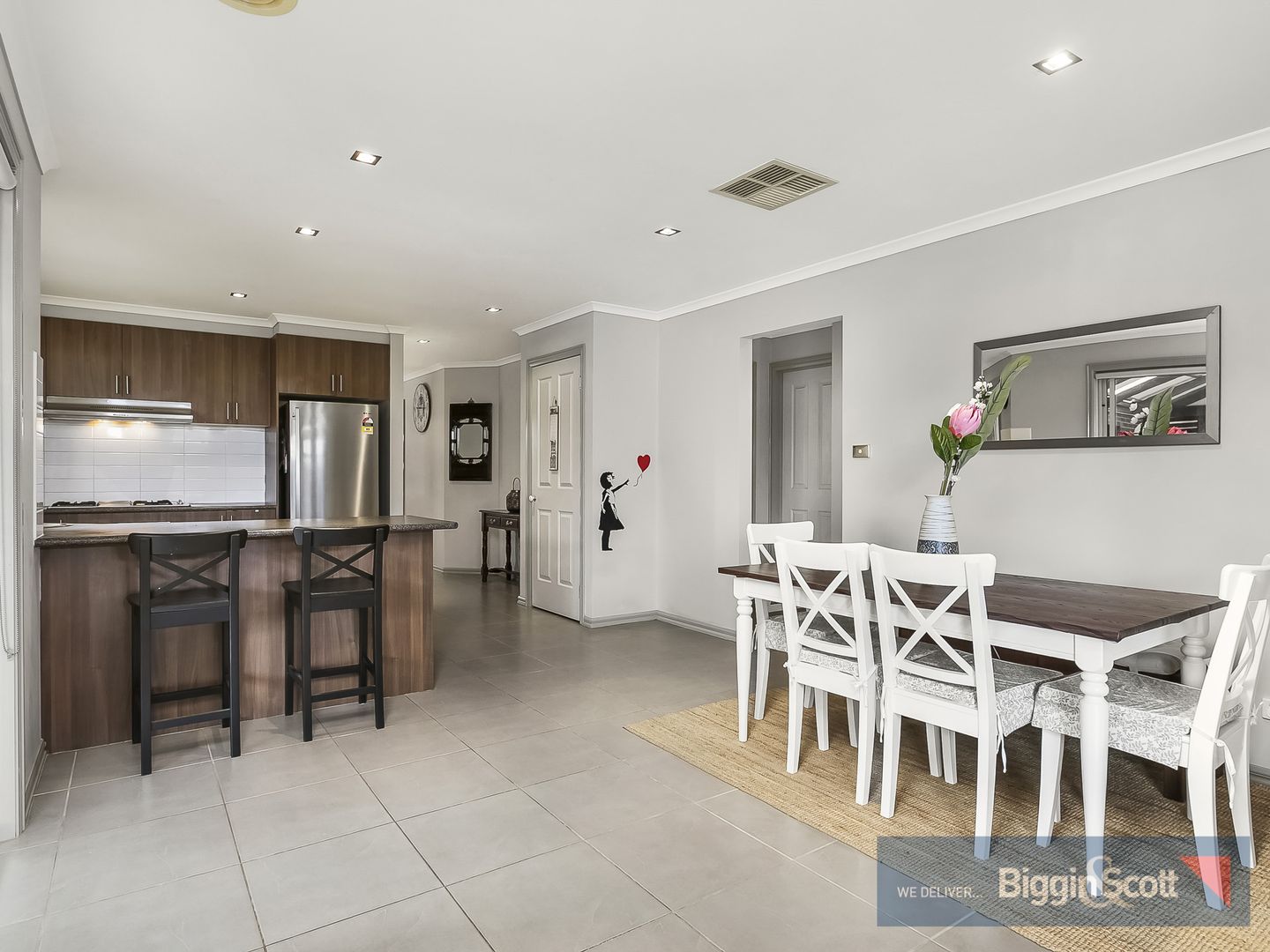 10 Condamine Avenue, Manor Lakes VIC 3024, Image 2