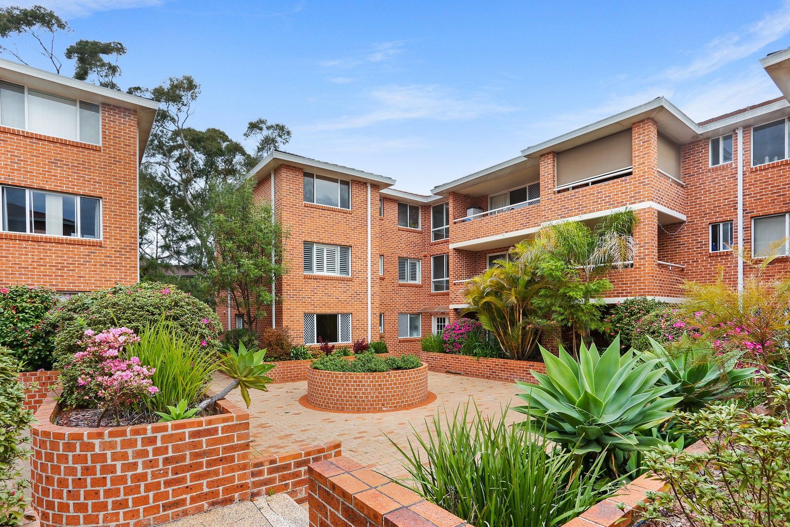 2 bedrooms Apartment / Unit / Flat in 9/1084-1090 Old Princes Highway ENGADINE NSW, 2233