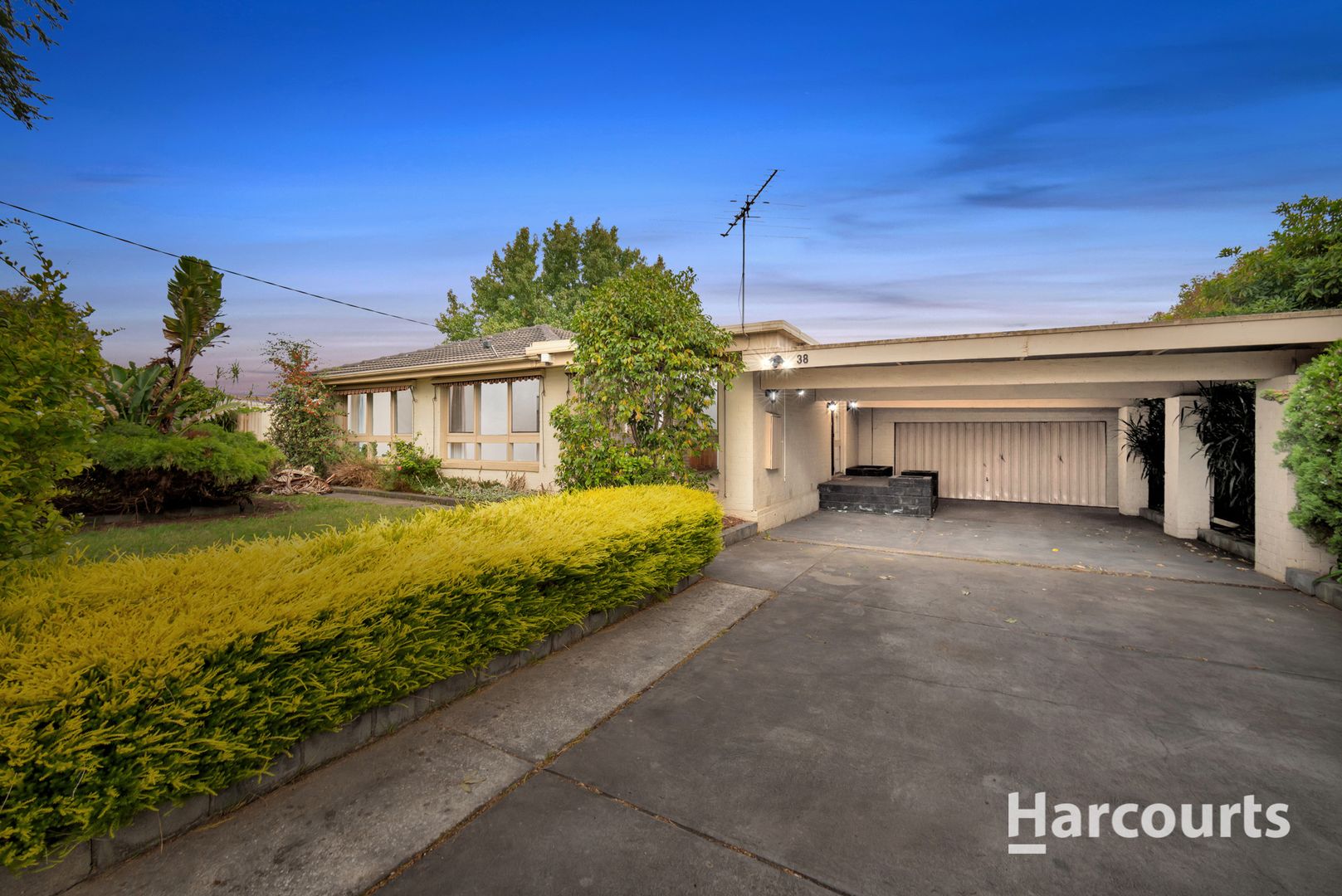 38 Denver Crescent, Rowville VIC 3178, Image 1