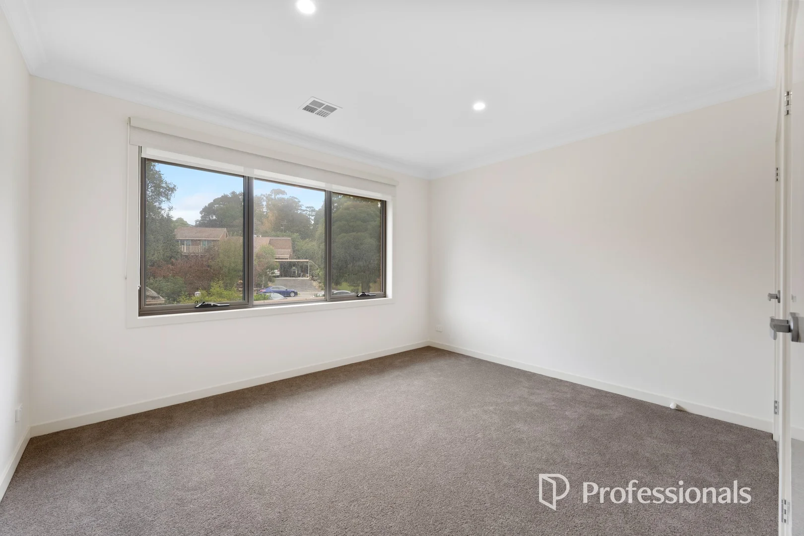 Additional image 6 of 6A Mcleod Place, Mount Waverley VIC 3149