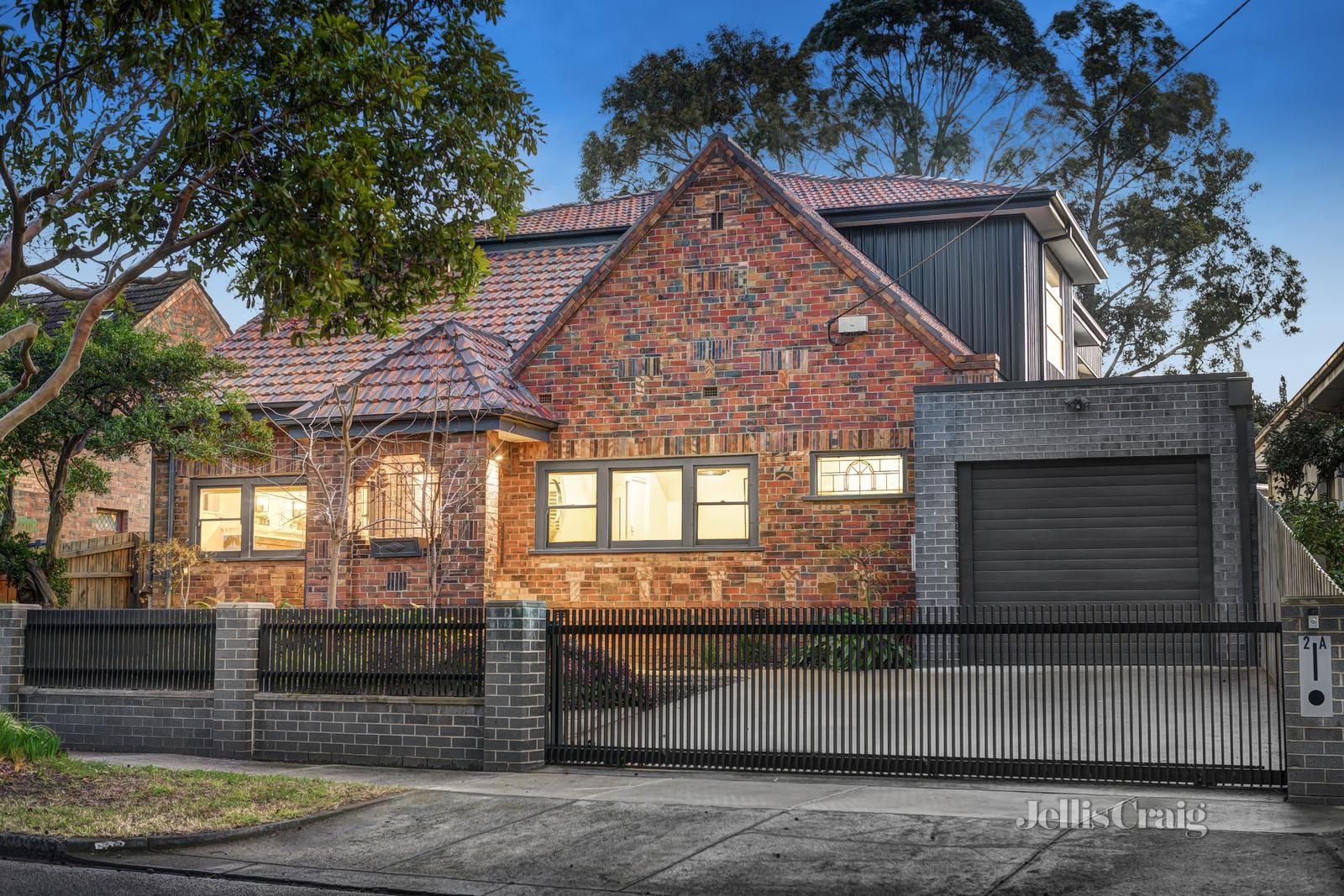 5 bedrooms House in 2A Acheron Avenue CAMBERWELL VIC, 3124