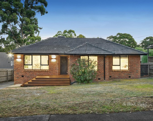 24 Homer Avenue, Croydon South VIC 3136