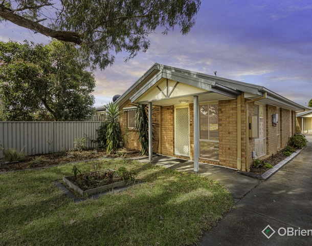 8A Jillian Street, Cranbourne VIC 3977