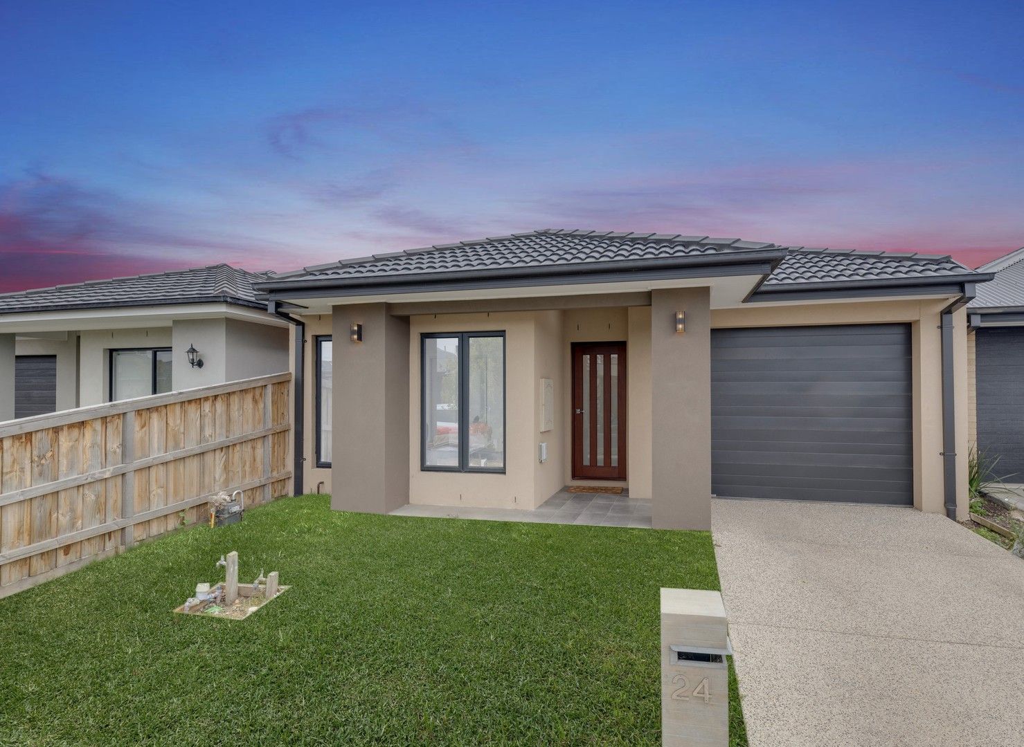 24 Railway Avenue, Donnybrook VIC 3064, Image 1