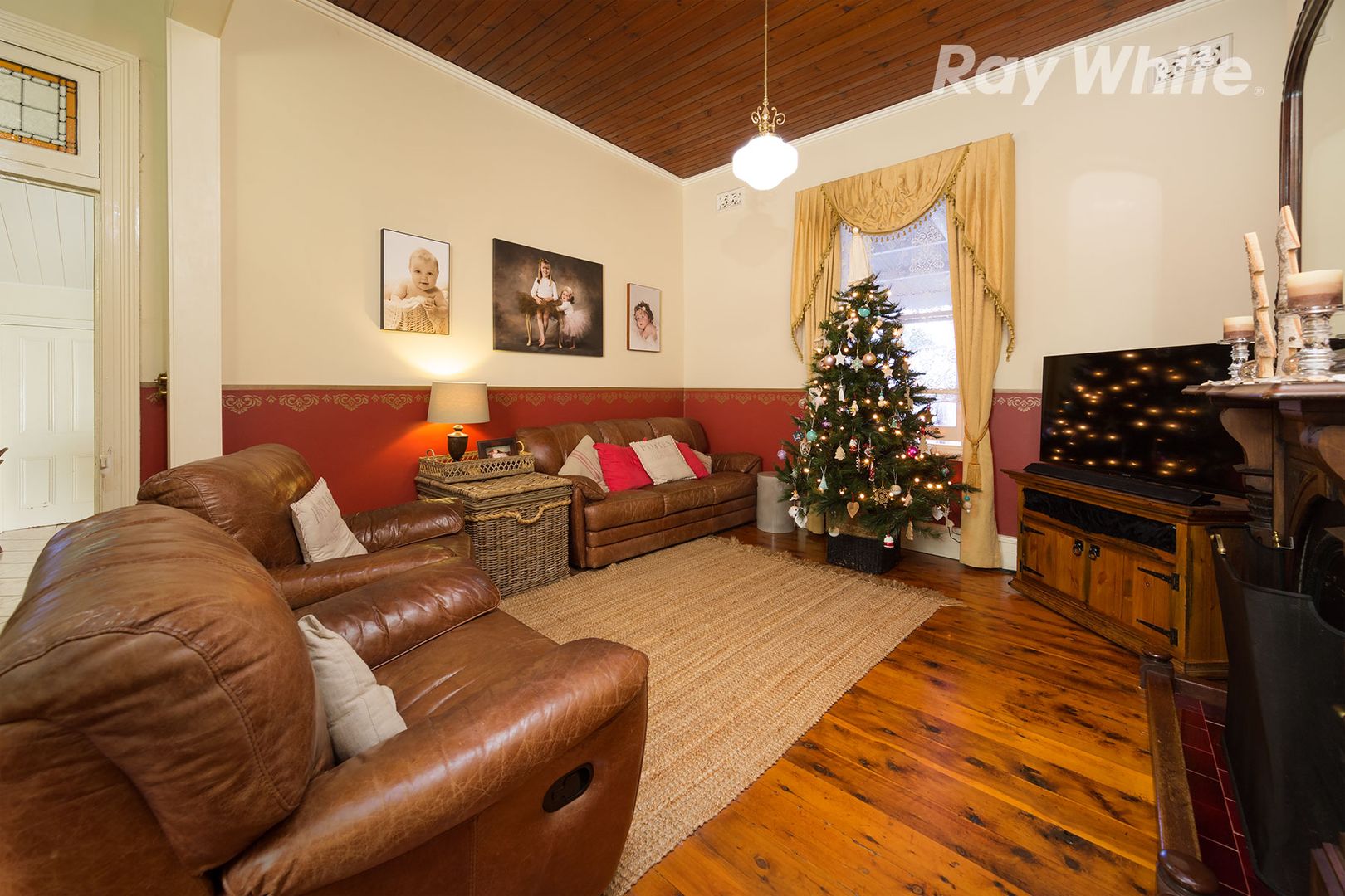 16 Gray Street Corowa, Corowa NSW 2646 House For Rent 1,200 Domain