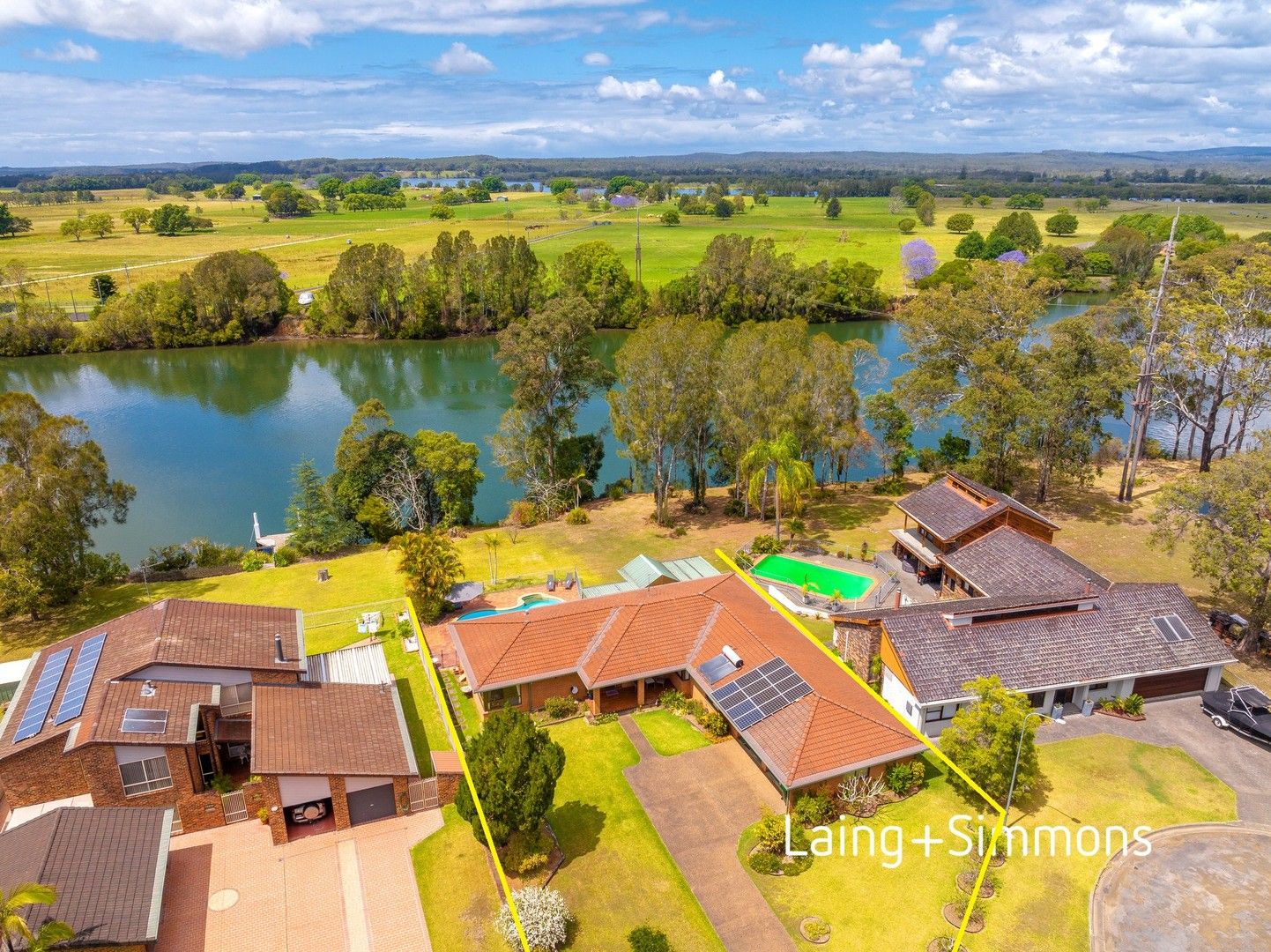 14 Ochiltree Place, Taree NSW 2430, Image 0