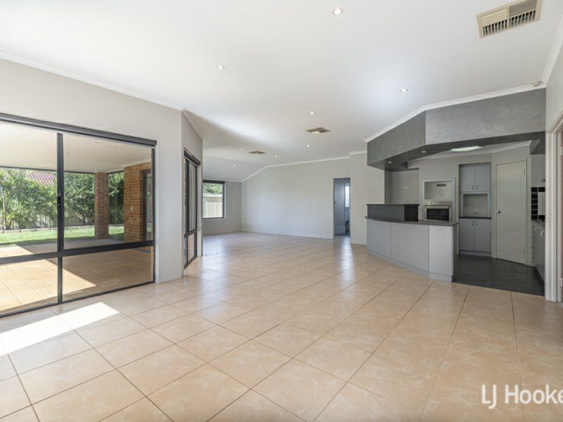 7 Blade Road, Canning Vale WA 6155, Image 1