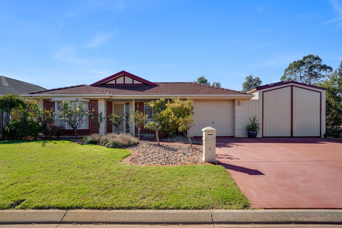 7 Earl Court, Andrews Farm SA 5114, Image 0