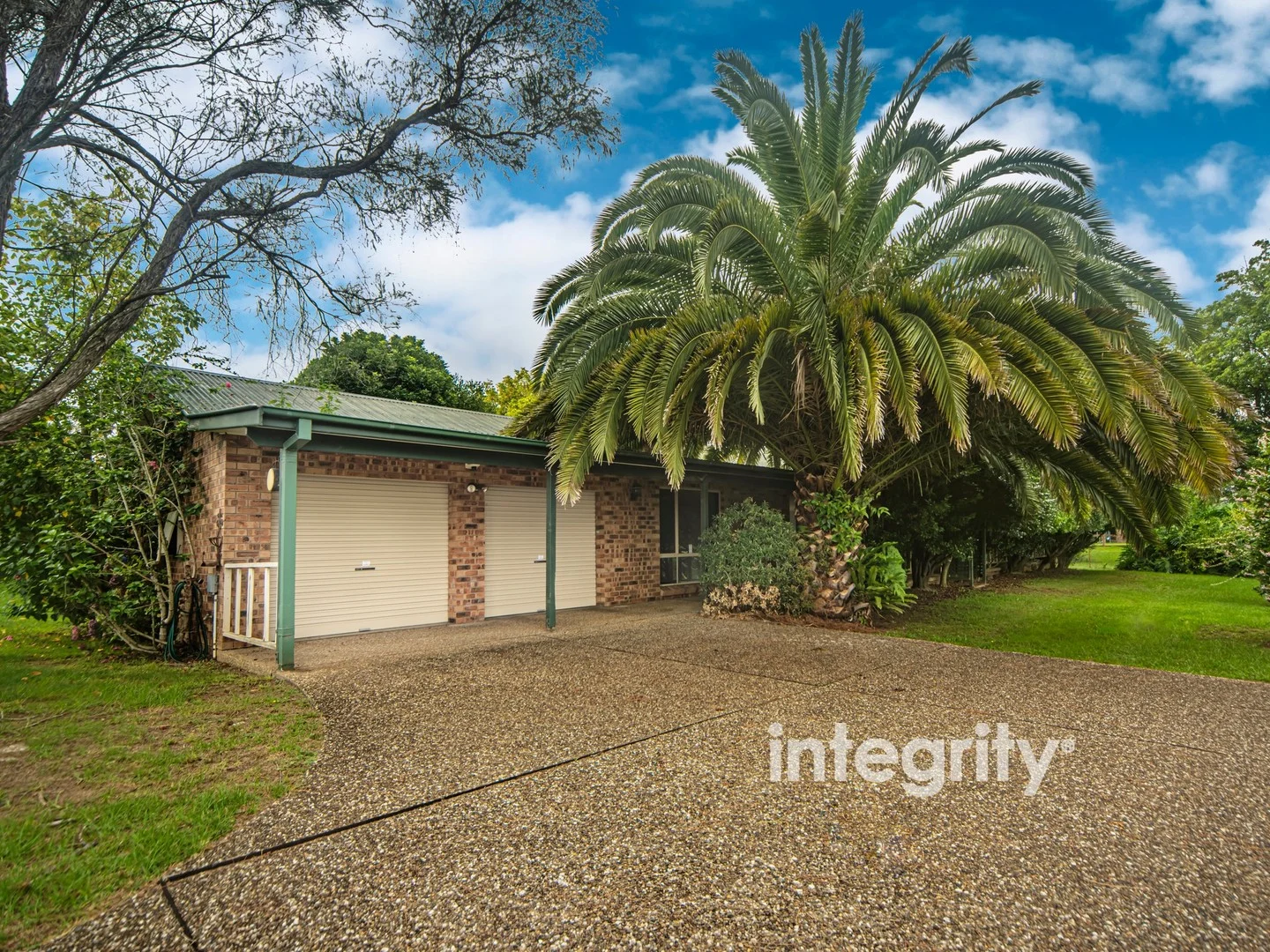 27a Edwards Avenue, Bomaderry NSW 2541