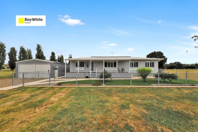 Picture of 85 Bombowlee Avenue, TUMUT NSW 2720