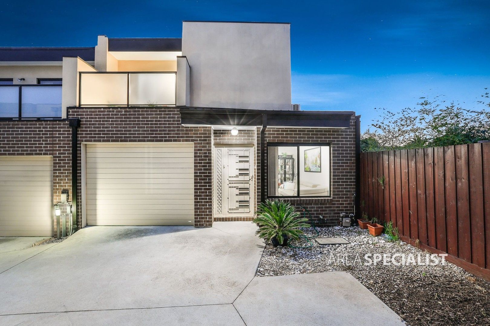 2 bedrooms Apartment / Unit / Flat in 12/13-15 Knox Street NOBLE PARK VIC, 3174