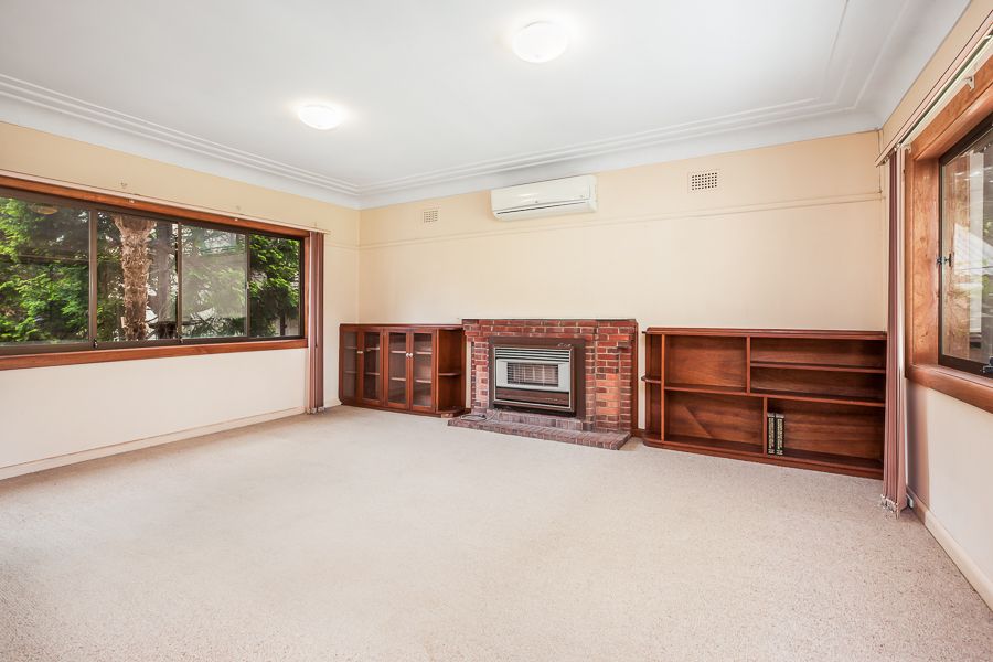 23 Churchill Avenue, Kirrawee NSW 2232, Image 2