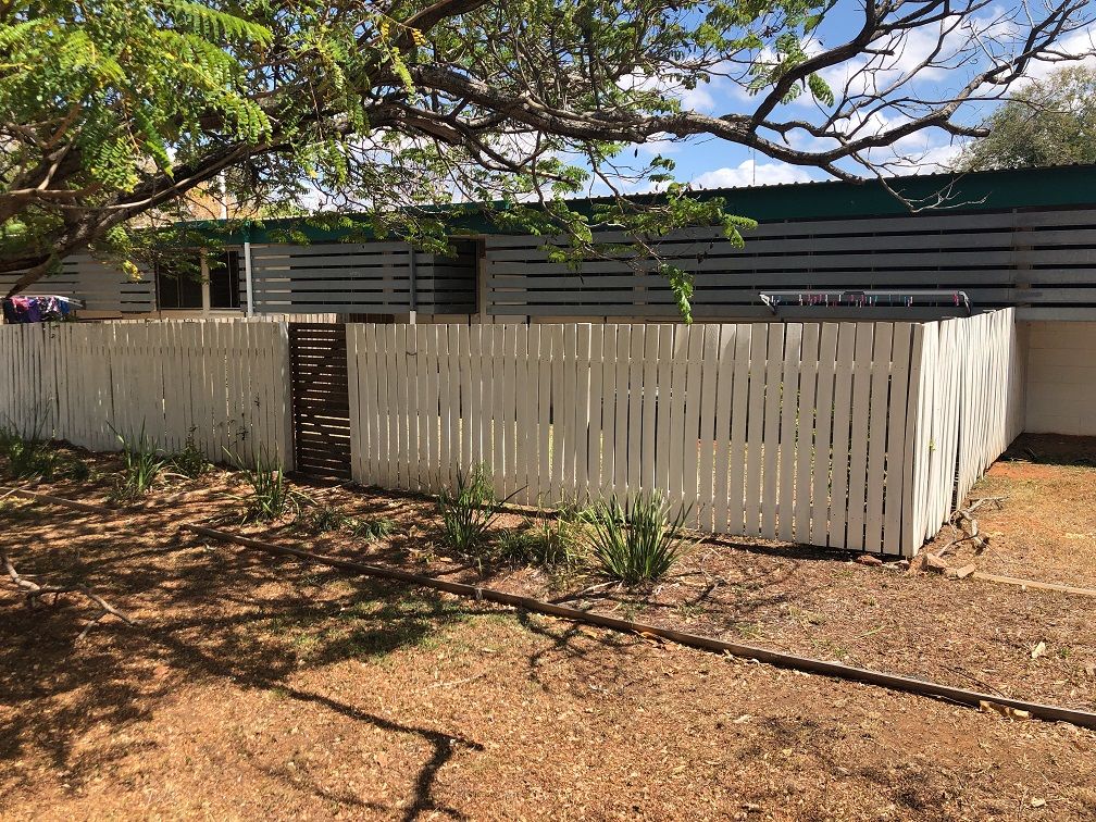 2 bedrooms Apartment / Unit / Flat in 2/5 St Gabriels Close RICHMOND HILL QLD, 4820