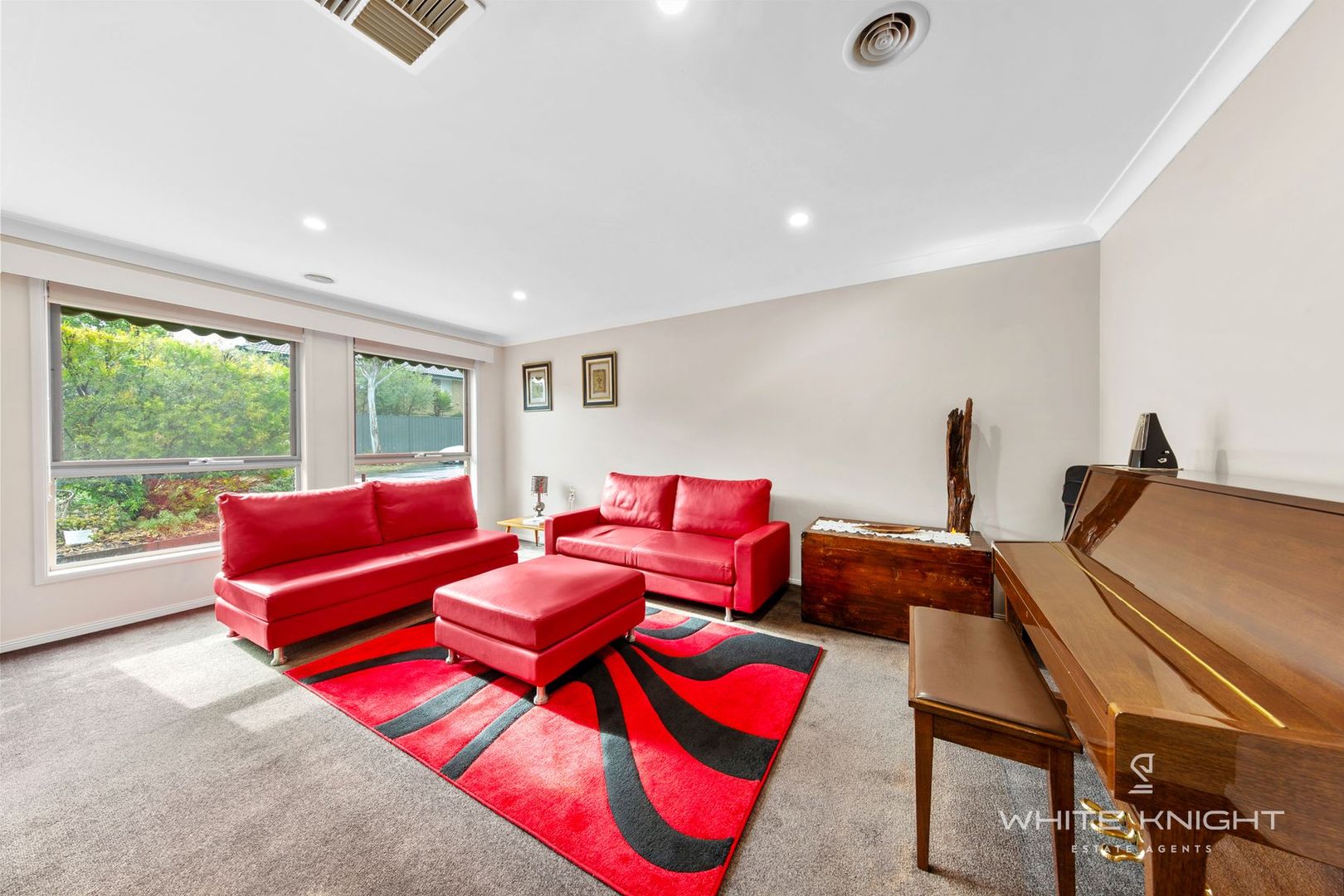 12 Winterton Court, Burnside Heights VIC 3023, Image 2