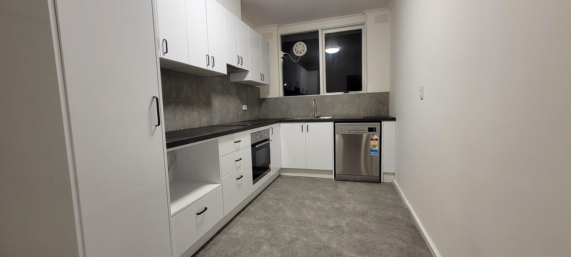 2 bedrooms Apartment / Unit / Flat in Unit 8/74 Anderson Rd SUNSHINE VIC, 3020