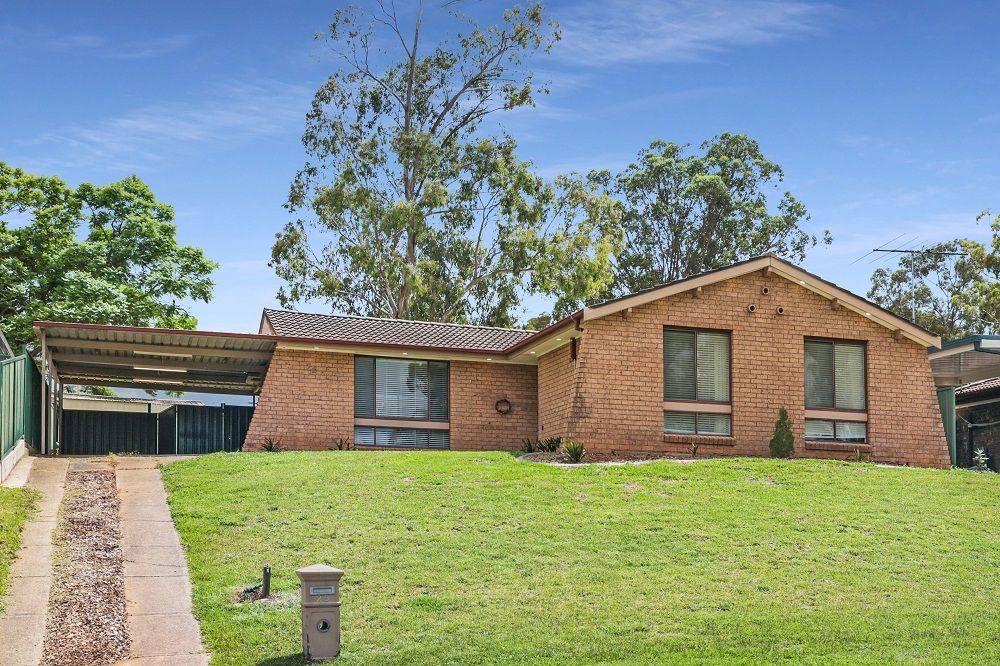 25 Seaton Crescent, Cranebrook Property History & Address Research