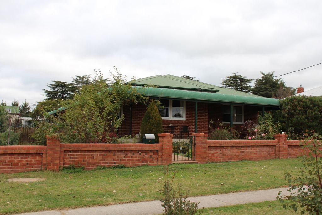 Property Report for 42 Lyal Street, Gormans Hill NSW 2795