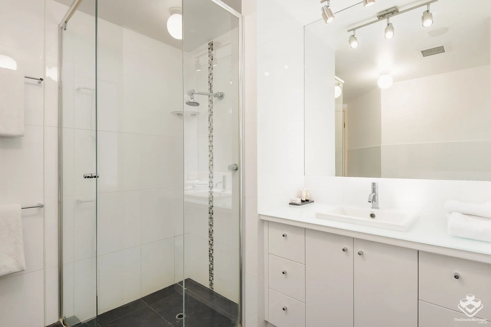 Additional image 20 of ID:21132593/39 Vernon Terrace, Teneriffe QLD 4005