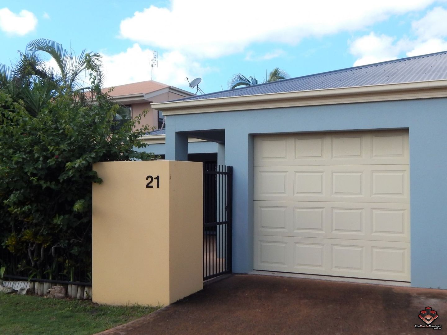 21/9A Browning Boulevard, Battery Hill QLD 4551
