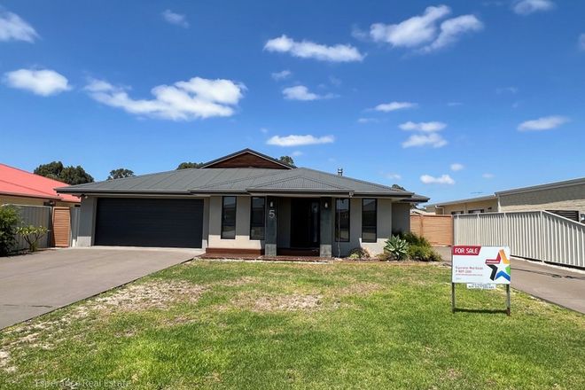 Picture of 5 Hastings Crescent, CASTLETOWN WA 6450