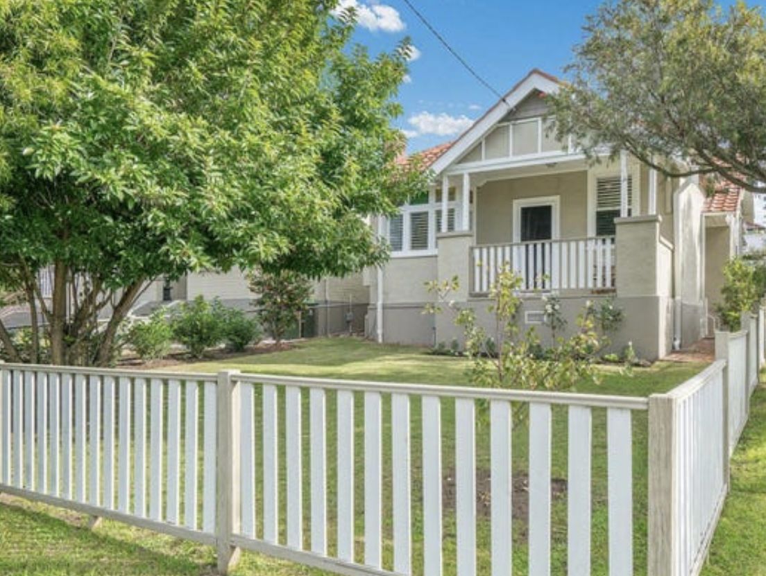 4 bedrooms House in 104 Kerr Street MAYFIELD NSW, 2304