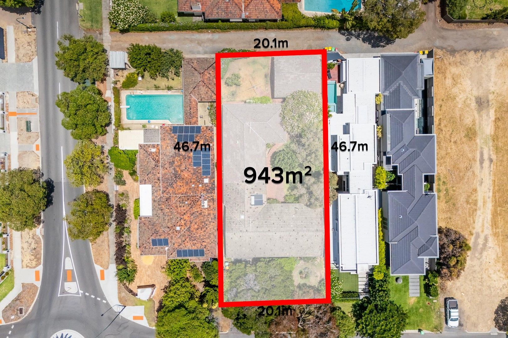 5 bedrooms House in 9 Alexander Road DALKEITH WA, 6009