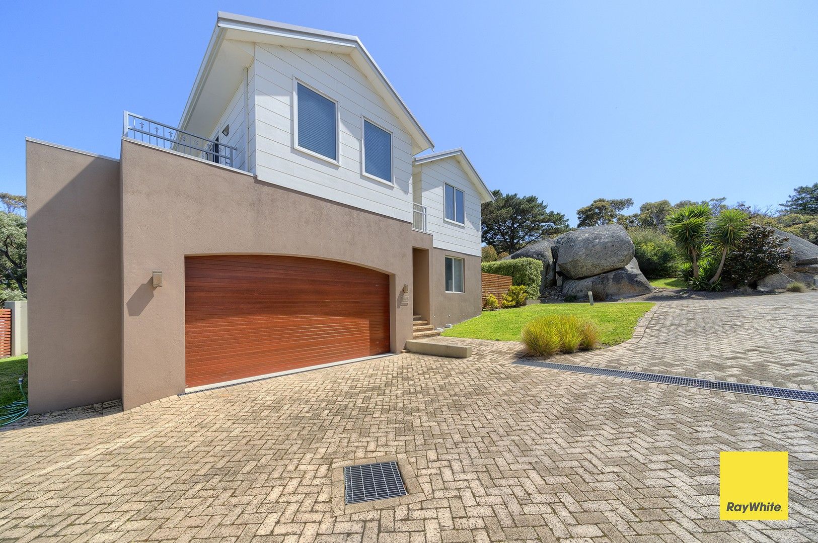 3 bedrooms Townhouse in 2/59 Burgoyne Road PORT ALBANY WA, 6330