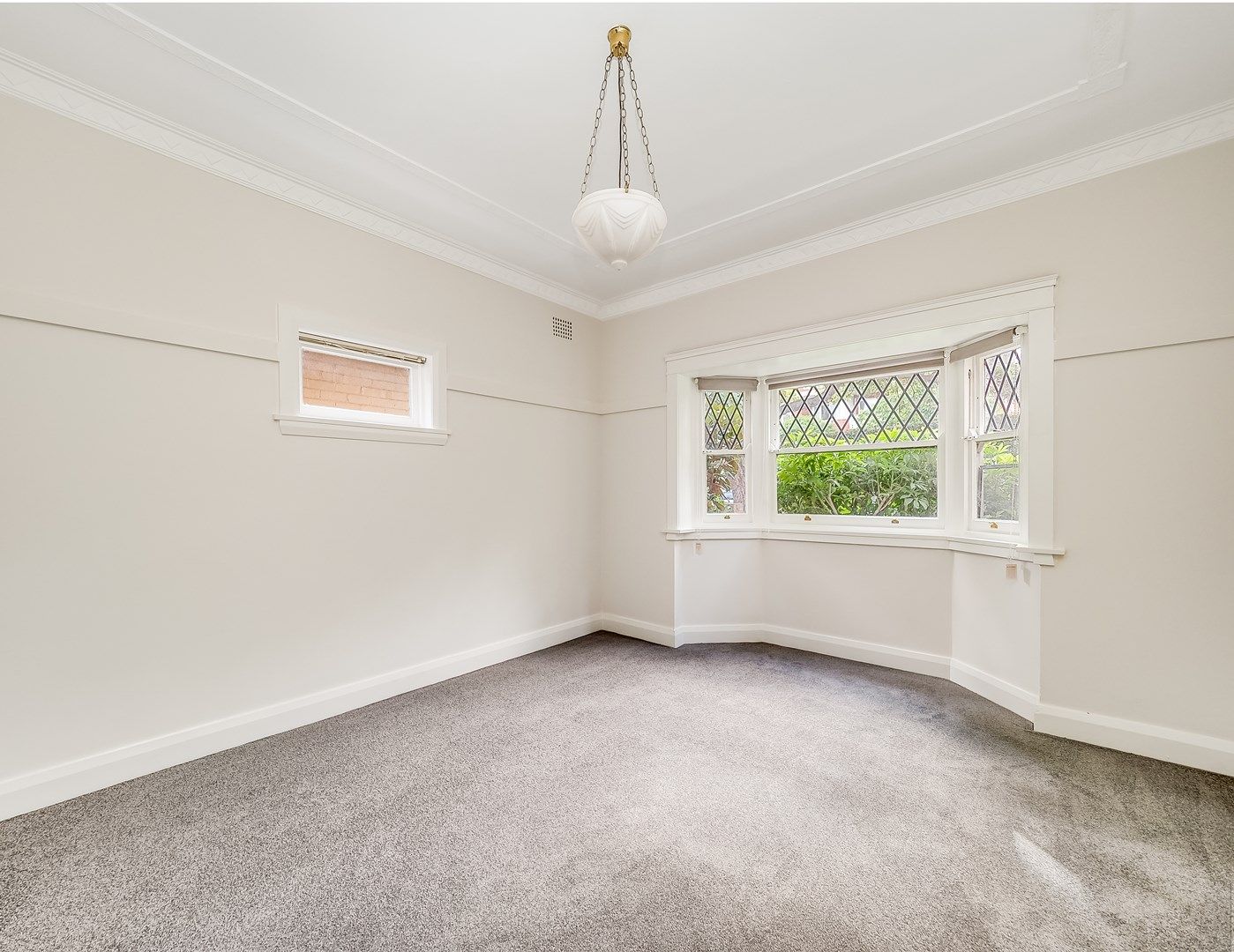 2 bedrooms Apartment / Unit / Flat in 1/41 Murdoch Street CREMORNE NSW, 2090