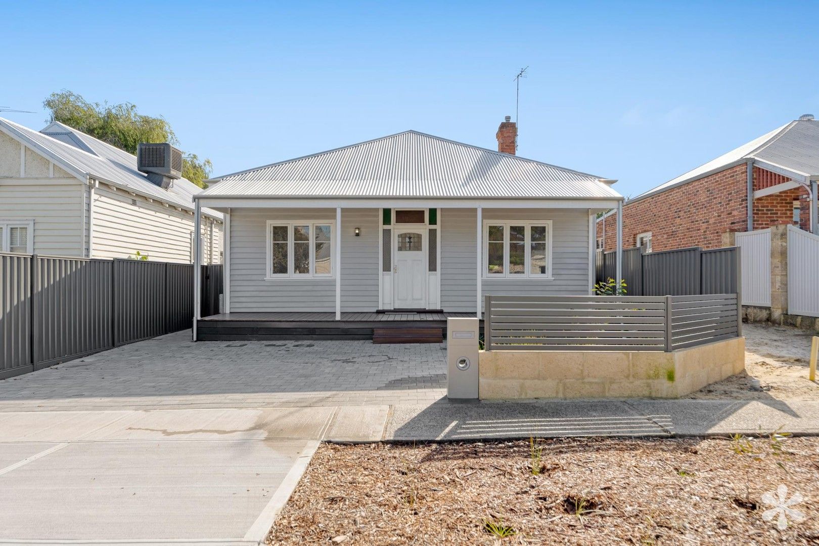 3 bedrooms House in 17 East Street MAYLANDS WA, 6051