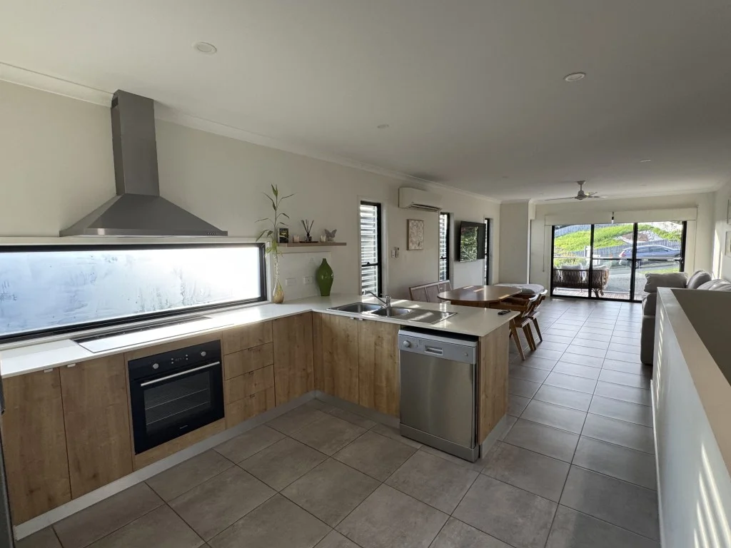 Additional image 5 of 42 Altmann Avenue, Cannonvale QLD 4802