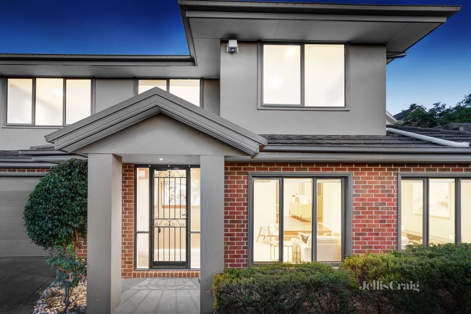 3 bedrooms Townhouse in 2/10 Roger Street DONCASTER EAST VIC, 3109