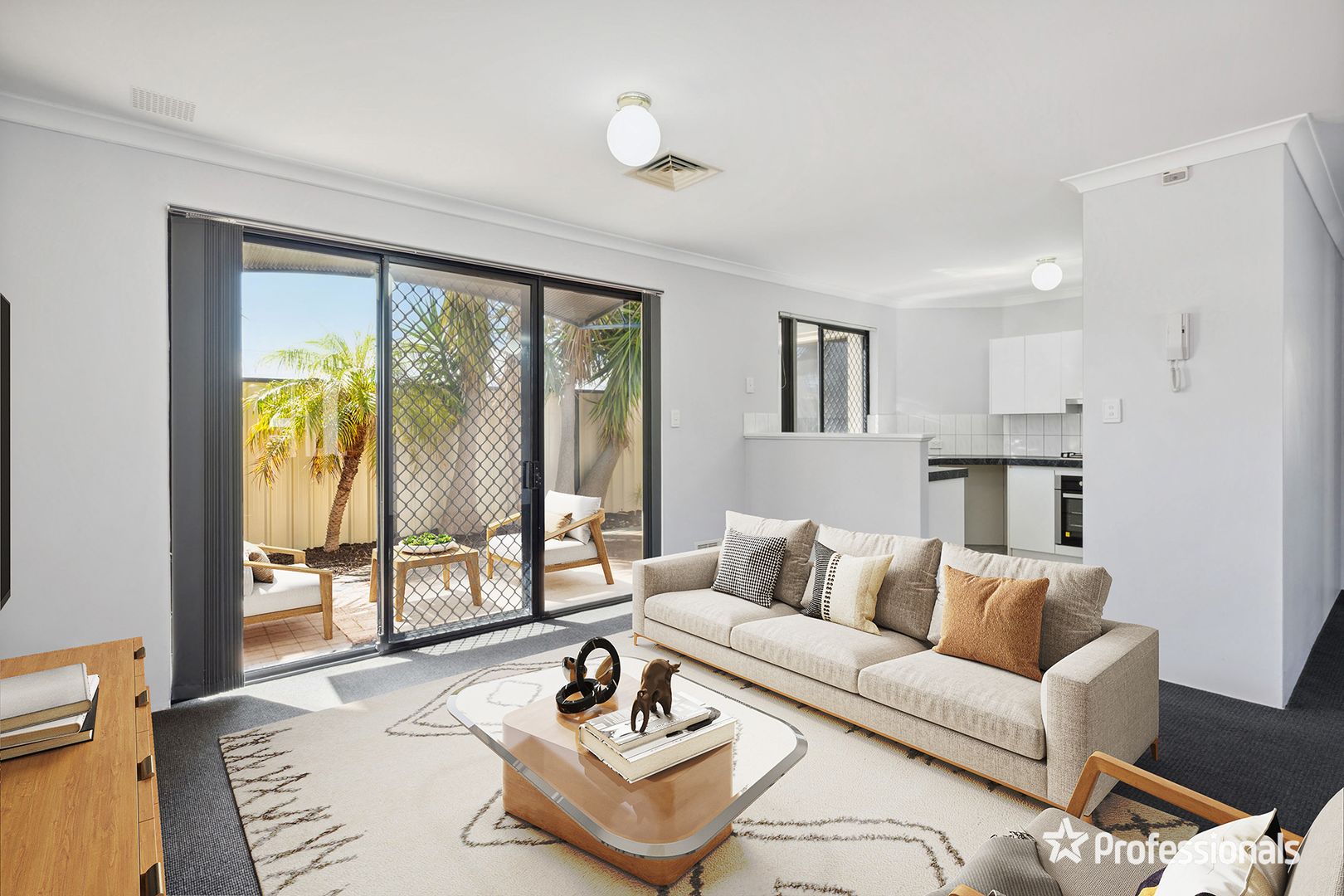 2/6-8 Warwick Street, St James WA 6102, Image 2