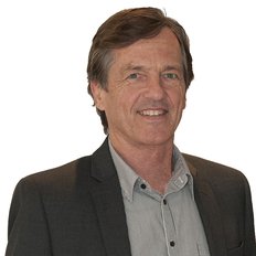 Simon De Crespigny, Sales representative