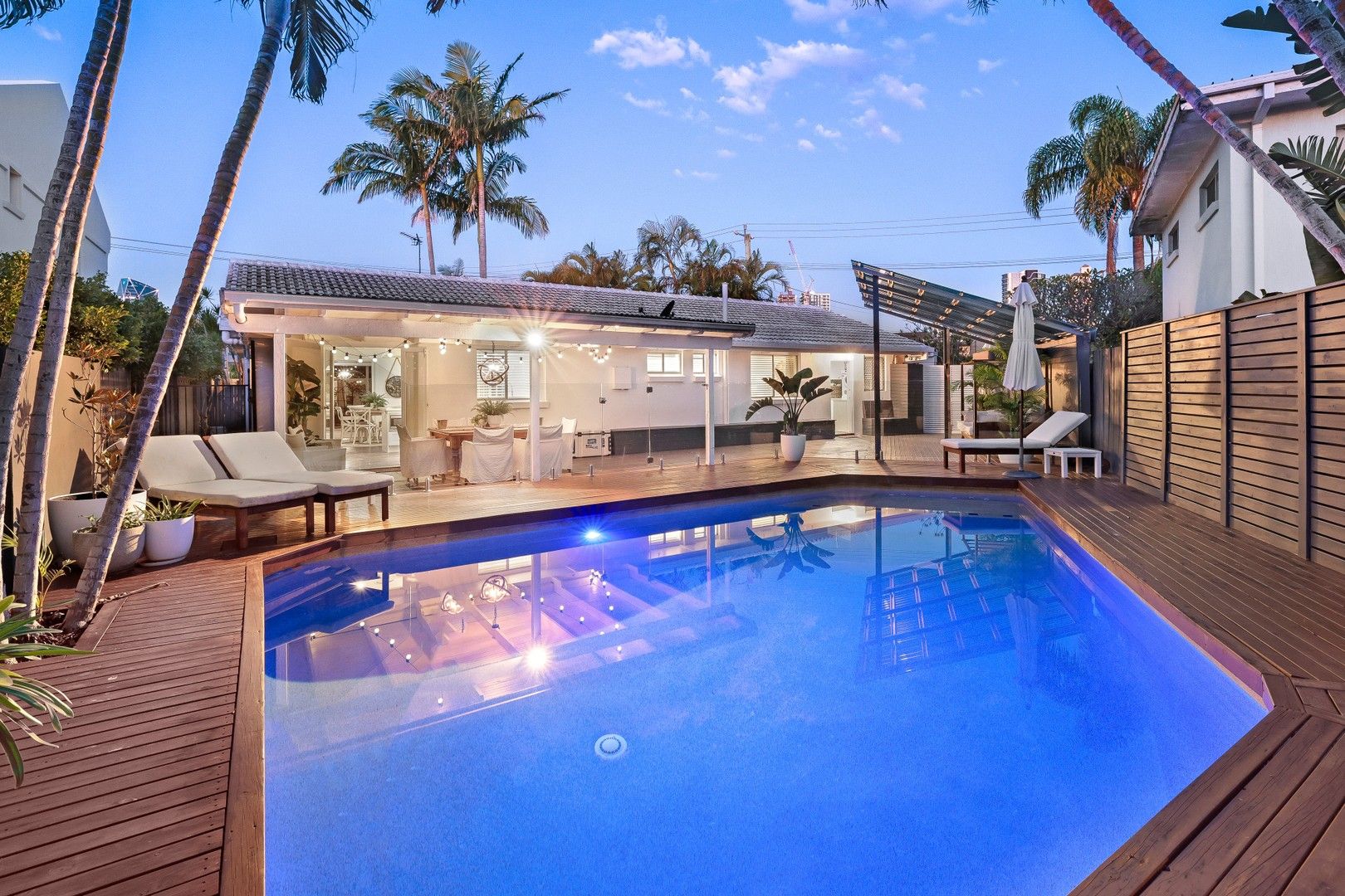 71 Savoy Drive, Broadbeach Waters QLD 4218, Image 0