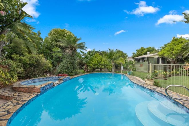 Picture of 22 Frangipanni Avenue, KAWUNGAN QLD 4655