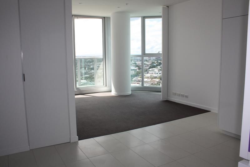 2402/241 Harbour Esplanade, Docklands VIC 3008