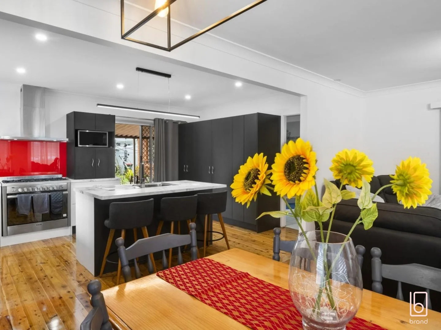 Additional image 2 of 10 Gascoigne Road, Gorokan NSW 2263