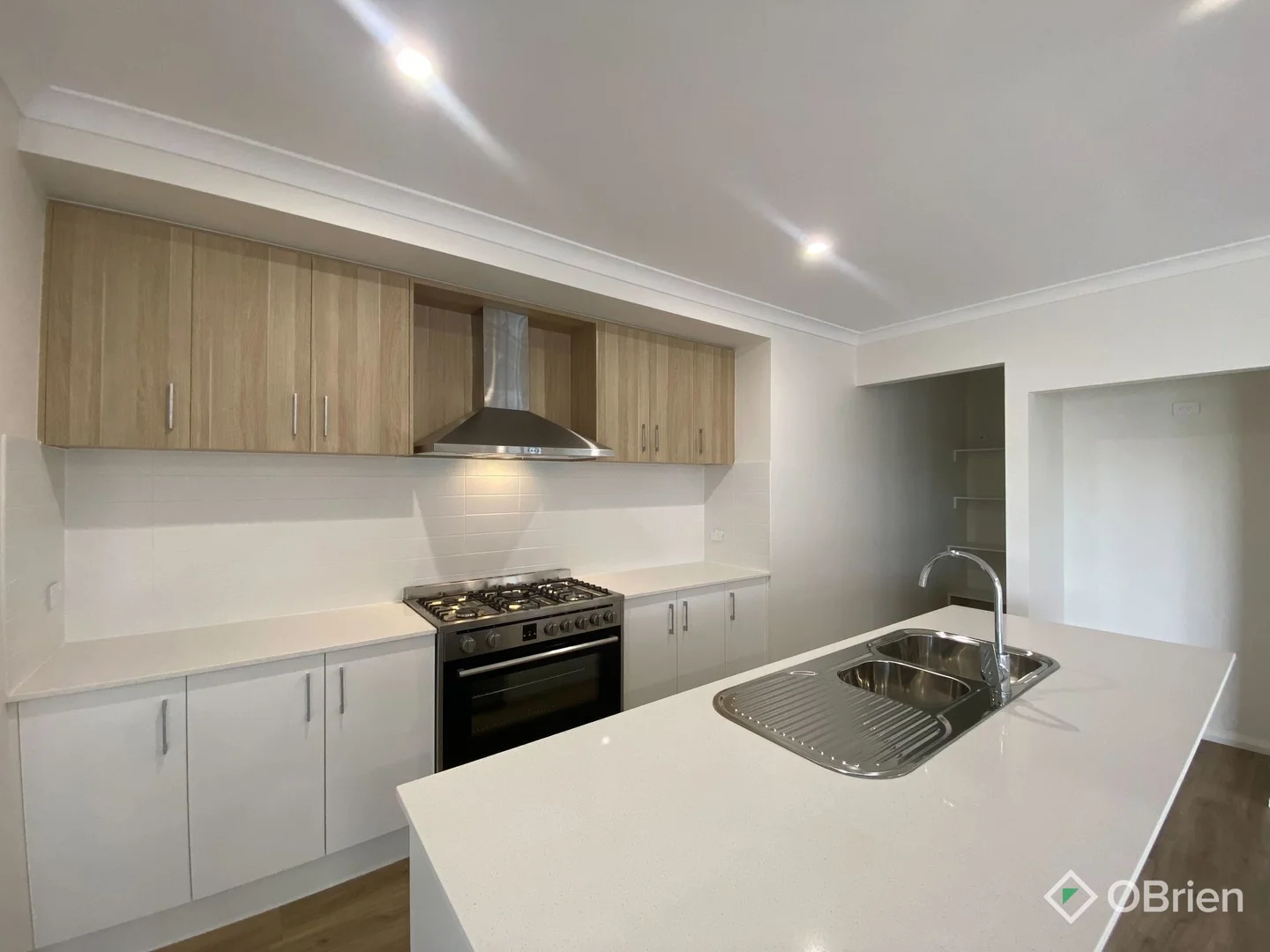 Additional image 3 of 12 Fortune Parade, Yarrawonga VIC 3730