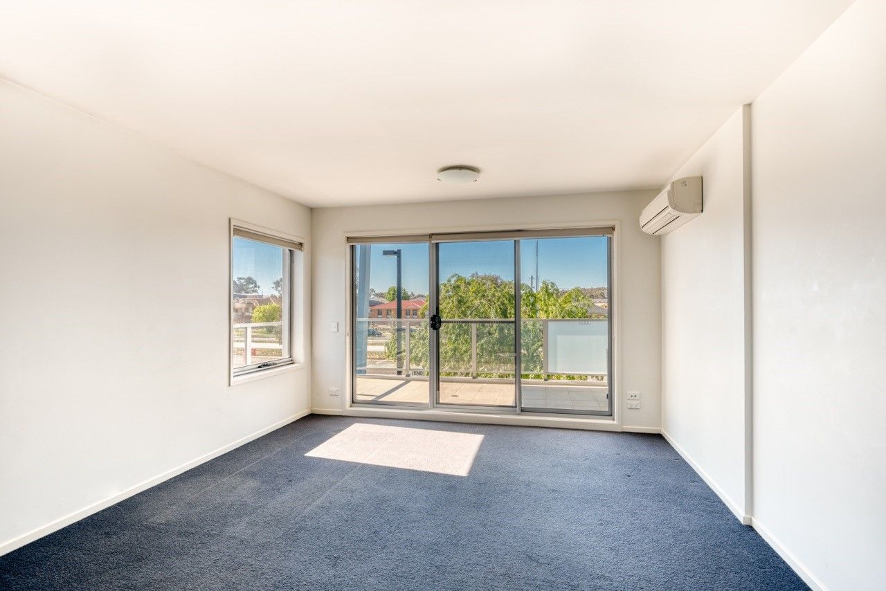 21/329 Flemington Road, Franklin ACT 2913, Image 2