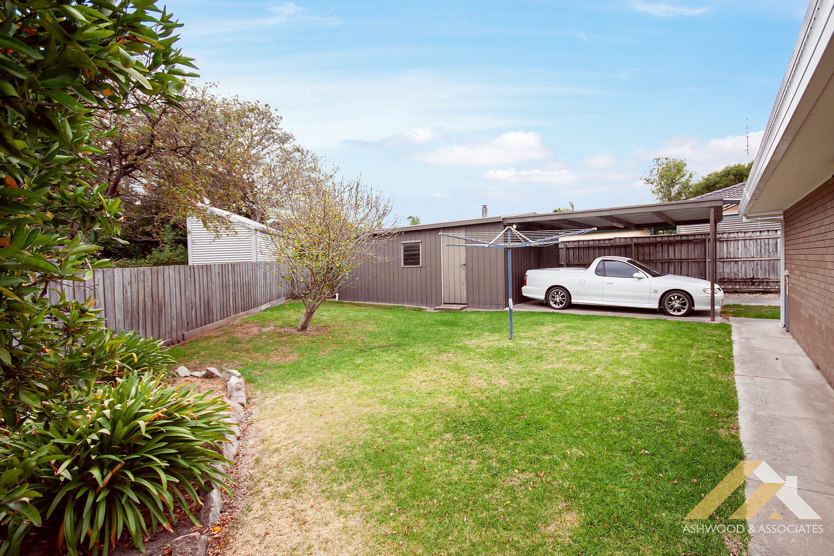 12 Dahlsen Cres, Bairnsdale VIC 3875, Image 2