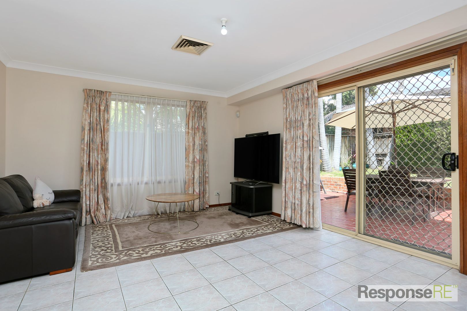 2 Cobblestone Grove, Woodcroft NSW 2767, Image 2