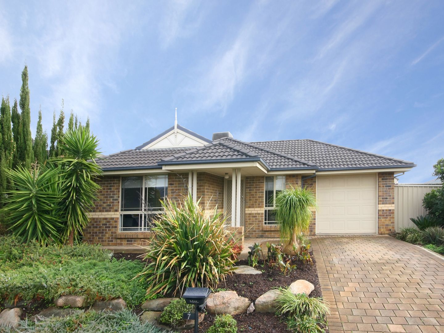 7 Longwood Close, Reynell Property History & Address Research Domain