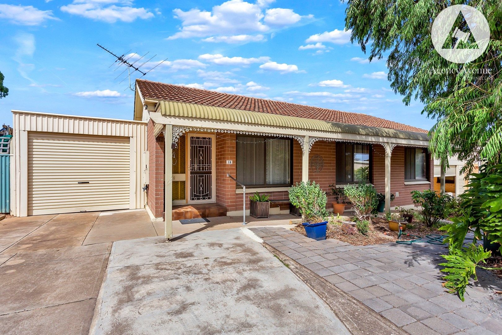 18 Moorong Road, O'Sullivan Beach SA 5166, Image 2