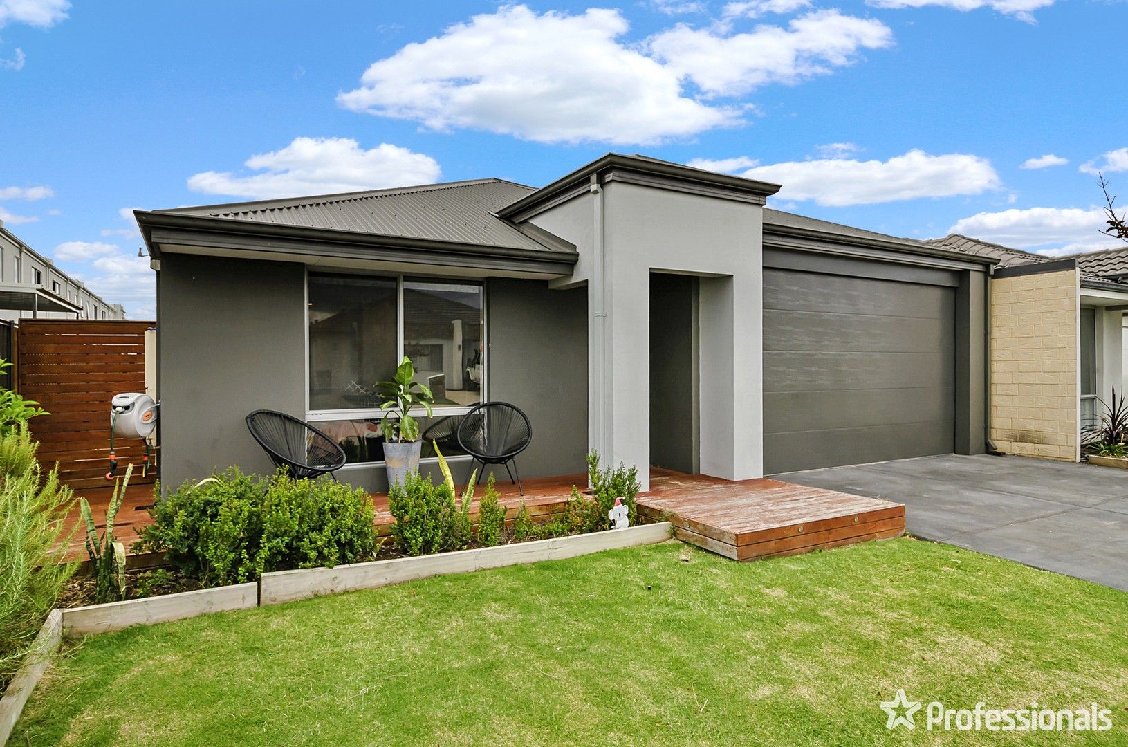 3 bedrooms House in 32 Dodgers Street BRABHAM WA, 6055