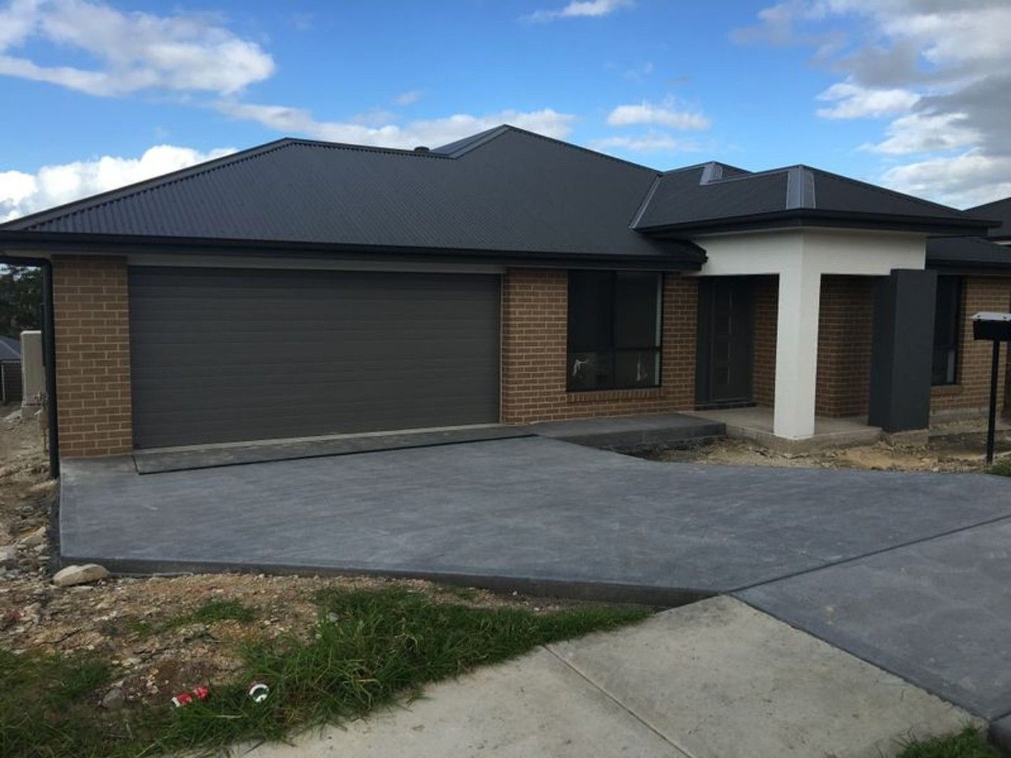 4 bedrooms House in 35 Polaris Avenue CAMERON PARK NSW, 2285