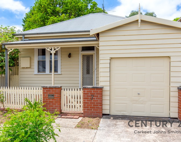 7 Oliver Street, Hamilton NSW 2303